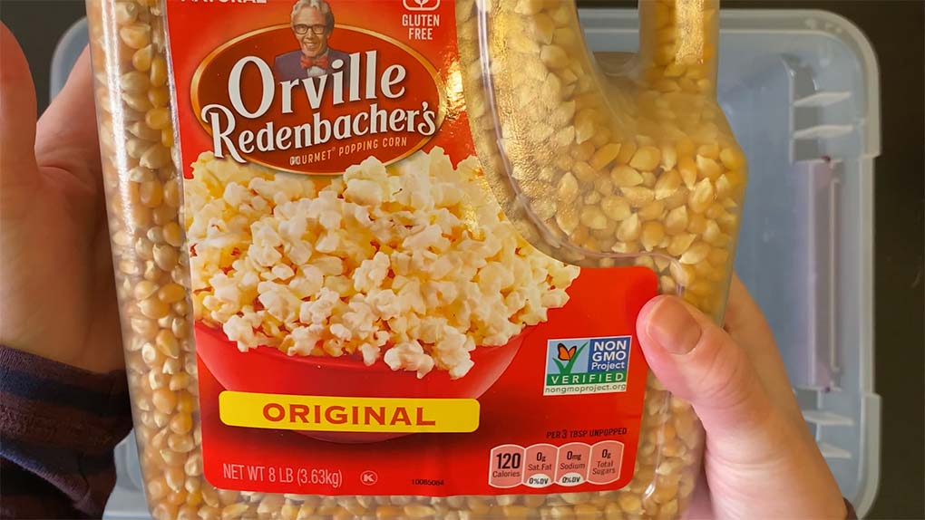 popcorn kernels make fun sensory bins